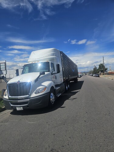 bayan transport truck