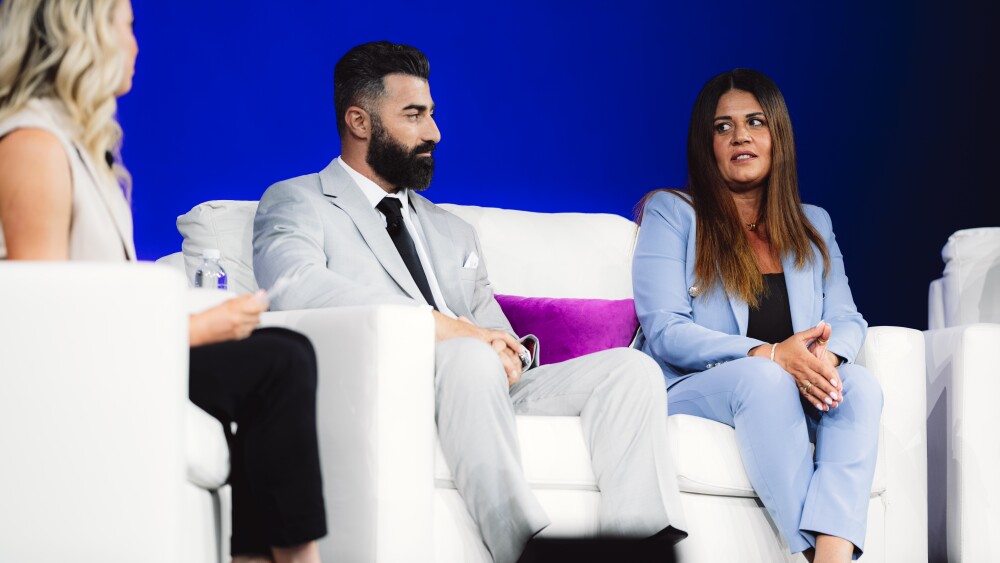 Bayar Palani and Neli Niklova.jpg