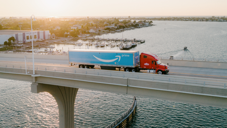 AF_Blog_Crop_925x520-Relay 2024_Pinnacle_TraileronBridge_Drone_2.png